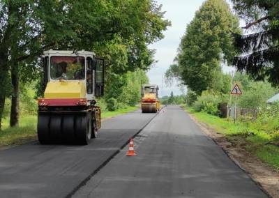 Подрядчик ремонтирует дорогу Демидов-Рудня в Смоленской области