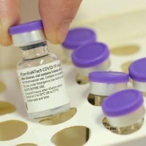 Штаты выделят Южной Африке 2,2 млн доз вакцины Pfizer