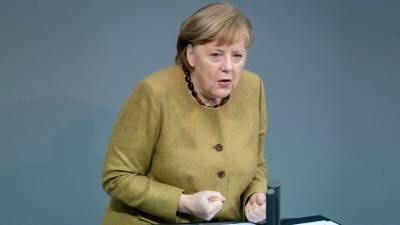 На Украине рассказали о выдвинутым Меркель Зеленскому ультиматуме