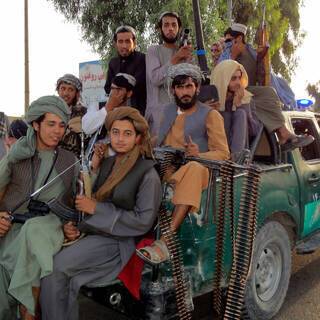 Талибы запрещают афганцам слушать музыку, утверждая, что того требует ислам
