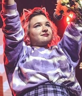 Родители просят губернатора отменить концерт Алены Швец в Нижнем Новгороде