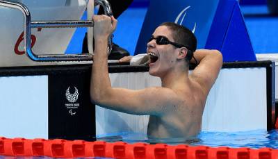 Сербин и Смирнов заняли два первых места на Паралимпиаде в заплыве на 100 метров на спине