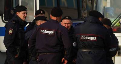 В Москве около 50 человек после массовой драки доставлены в отдел полиции