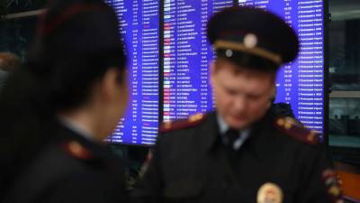 Взрывных устройств на борту самолета Москва — Геленджик не обнаружили