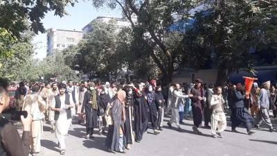 В Кабуле митингующие потребовали открытия банков и пунктов обмена валют
