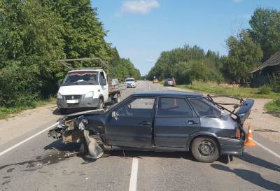 Восьмилетний ребенок пострадал в столкновении трех автомобилей на дороге в Тверской области