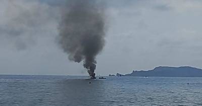 Три человека пострадали из-за мощного взрыва на судне в порту Франции