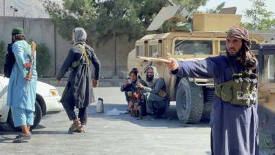 Талибы* задержали в Кабуле двух пакистанцев с самодельной бомбой