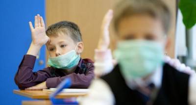 В России ковидом болеют более полумиллиона школьников — Минздрав