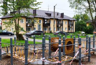 Юрий Намлиев проверил ход реализации программы "Комфортная городская среда" в нескольких поселениях Лужского района