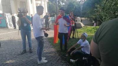 В Одессе прошел "самый длинный" ЛГБТ-прайд. Он закончился дракой и массовыми задержаниями