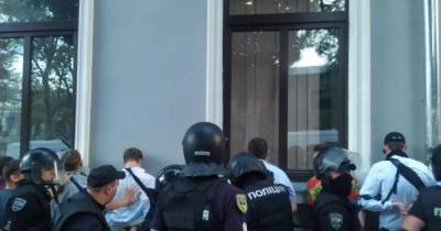 ЛГБТ-марш в Одессе: полиция открыла уголовное производство из-за столкновений
