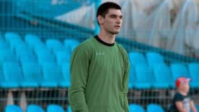 Вратарь клуба «Красная Звезда» умер во время футбольного матча в Калининграде