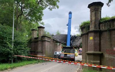 В Нидерландах строительный кран разрушил памятник истории