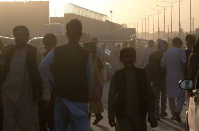 Граждан США призвали немедленно покинуть окрестности аэропорта Кабула