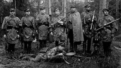 Виновных в геноциде советских людей под Псковом делают героями в Прибалтике