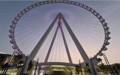 В Дубаи полным ходом идет строительство гигантского колеса обозрения (ВИДЕО)