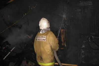 В Ивановской области сгорела хозпостройка - есть пострадавший