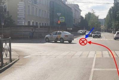 В центре Сыктывкара таксист сбил велосипедиста