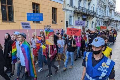 В Одессе в столкновениях после ЛГБТ-парада пострадали около 30 силовиков