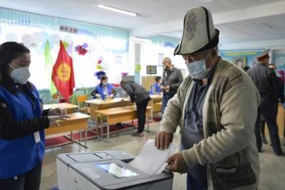 Садыр Жапаров - Жогорку Кенеша - Парламентские выборы в Киргизии состоятся 28 ноября - news-front.info - Киргизия