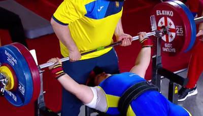 Украинка Олейник выиграла серебро Паралимпийских игр в пауэрлифтинге