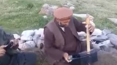 Талибы расстреляли афганского музыканта Фавада Андараби