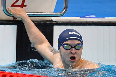 Дмитрий Черняев - Россиянин стал паралимпийским чемпионом в плавании с мировым рекордом - lenta.ru - Россия - Токио - Колумбия