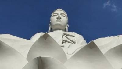 В Бразилии открыли статую Будды, которая выше статуи Христа в Рио-де-Жанейро (фото)
