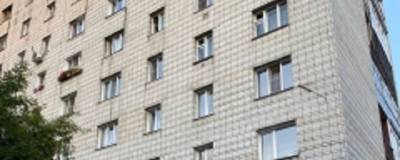 В Новосибирске пьяный мужчина открыл стрельбу из окна многоэтажки