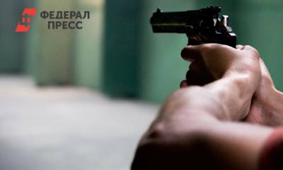 В Новосибирске полицейские задержали мужчину, стрелявшего по прохожим из окна