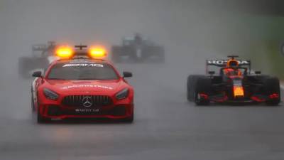 Ферстаппен стал победителем Гран-при Бельгии. Гонка началась с опозданием и не была завершена из-за сильного дождя
