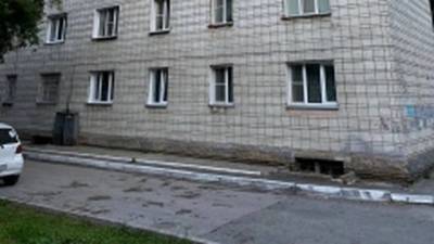 Мужчина стрелял в прохожих из окна своей квартиры в Новосибирске