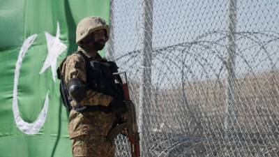 Афганские боевики убили двух военнослужащих на территории Пакистана