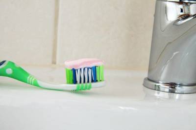 Зачем нужна зубная паста на кухне: хитрости, о которых не догадываются хозяйки