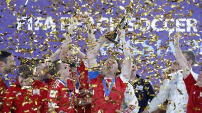 Дюков назвал победу сборной России по пляжному футболу результатом работы тренерского штаба