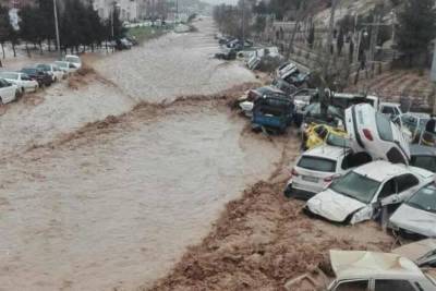В Иране четыре человека стали жертвами наводнения