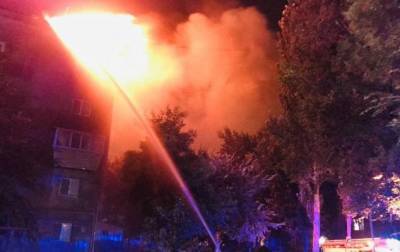 В Запорожье загорелся жилой дом — эвакуированы 100 человек