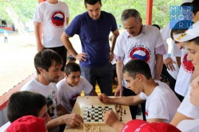 Нурбаганд Нурбагандов посетил спортивное первенство в Кайтагском районе, посвященное его сыну – Герою России