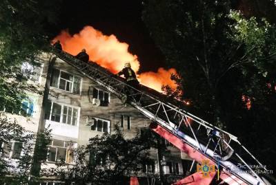 Пожар в центре Запорожья мог возникнуть из-за взрыва баллона с газом