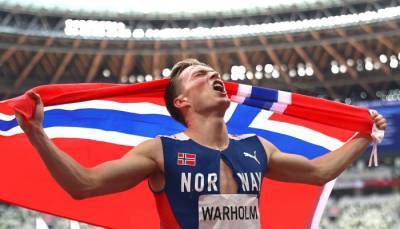 Норвежец Вархольм с мировым рекордом выиграл олимпийское золото в забеге на 400 метров с барьерами