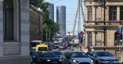 Рижская дума хочет на Вантовом мосту отдать приоритет общественному транспорту