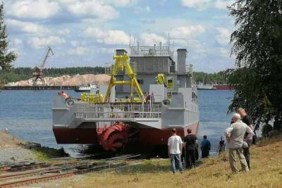 ​Ярославские судостроители построили судно для министерства обoроны
