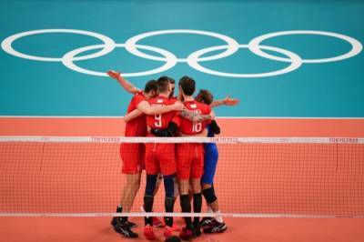Россияне в полуфинале олимпийского турнира по волейболу сыграют с Бразилией