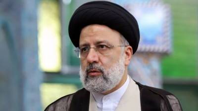 Духовный лидер Ирана утвердил Раиси в должности президента страны