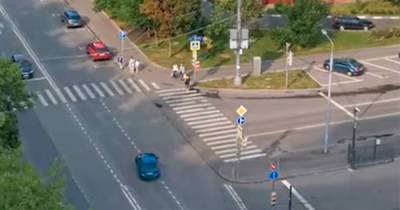 Районный «гонщик Спиди» возмутил москвичей и попал на видео