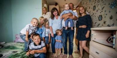 Мать десяти детей из Новосибирска объявила о разводе с мужем после 14 лет брака
