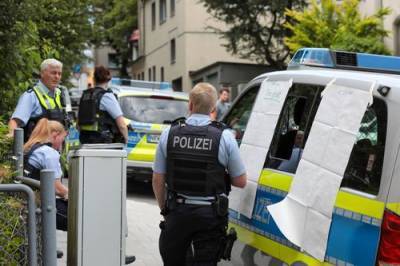 В Берлине ранения получили более 60 полицейских во время протестов несогласных с COVID-ограничениями