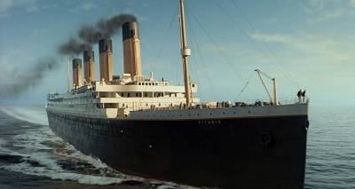 В музее "Титаника" обвалилась стена-айсберг, есть пострадавшие