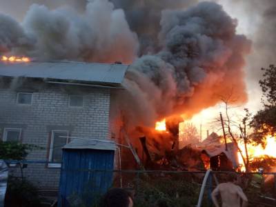 В Уфе ночью произошел пожар, который тушили 43 спасателя